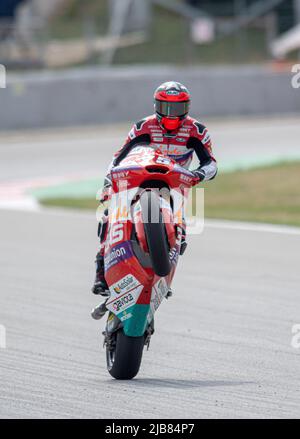 Barcelone, Espagne. 03rd juin 2022. BARCELONE, ESPAGNE - JUIN 03 GP ÉNERGIE DE LA PRATIQUE LIBRE DE CATALOGNE 2 Espagnol Moto2 pilote Albert Arenas (75) de l'équipe de l'INDE ASPAR Moto2 pendant la pratique LIBRE de MotoGP de Catalunya au circuit de Barcelone-Catalunya sur 03 juin 2022 à Barcelone, Espagne. Crédit : rosdemora/Alay Live News Banque D'Images