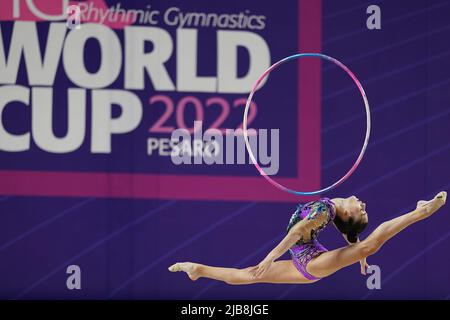 Pesaro, Italie. 03rd juin 2022. RAFFAELI SOFIA (ITA) pendant la coupe du monde de GYMNASTIQUE rythmique FIG 2022, gymnastique à Pesaro, Italie, 03 juin 2022 crédit: Agence de photo indépendante/Alamy Live News Banque D'Images