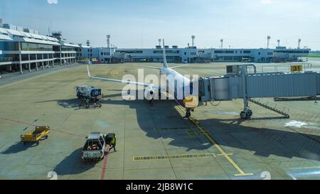 BANGKOK, THAÏLANDE juin 2022 salle des départs à l'aéroport international Don Mueang. Banque D'Images