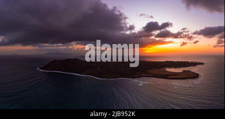 Magnifique panorama aérien au lever du soleil sur l'île de Lobos Fuerteventura Banque D'Images