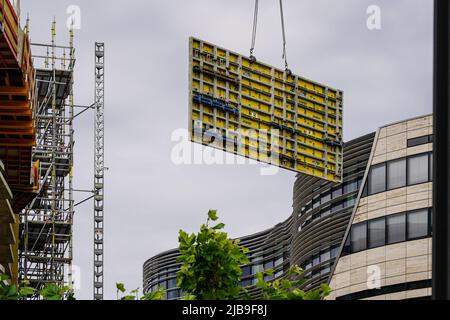 Chantier de construction au grand magasin de Breuninger, qui fait partie du complexe hôtelier de l'Ier-Blogen, conçu par l'architecte Daniel Libeskind. Banque D'Images