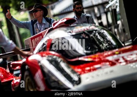 Le Mans, France. 04th juin 2022. GLICKENHAUS Jim (etats-unis), propriétaire de course de Glickenhaus, portrait lors de la scrutateur des 2022 24 heures du Mans, 3rd tour du Championnat mondial d'endurance FIA 2022, sur le circuit de la Sarthe, de 3 juin à 4, 2022 au Mans, France - photo: Thomas Fenetre/DPPI/LiveMedia crédit: Agence photo indépendante/Alamy Live News Banque D'Images