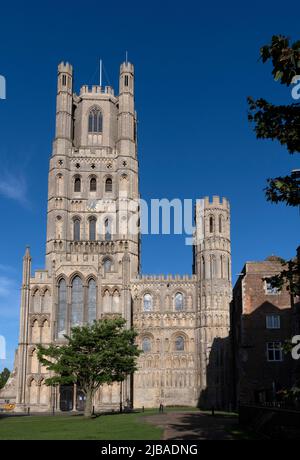 Cathédrale St Edmundsbury, Angel Hill, Bury St Edmunds, Suffolk, Angleterre, ROYAUME-UNI Banque D'Images