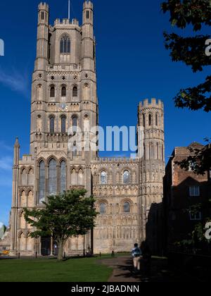 Cathédrale St Edmundsbury, Angel Hill, Bury St Edmunds, Suffolk, Angleterre, ROYAUME-UNI Banque D'Images