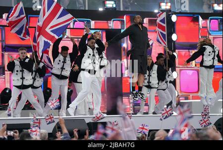 La diversité s'est manifestée lors de la partie Platinum au Palais devant Buckingham Palace, Londres, le troisième jour des célébrations du Jubilé de platine pour la reine Elizabeth II Date de la photo: Samedi 4 juin 2022. Banque D'Images