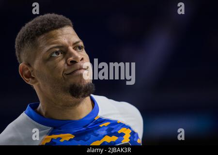 Madrid, Espagne. 04th juin 2022. Edy Tavares pendant le jeu de 2022 demi-finales de Liga Endesa jeu 2 entre le Real Madrid et Bitci Baskonia célébré au Centre Wizink de Madrid (Espagne), 4 juin 2022. (Photo de Juan Carlos García Mate/Pacific Press) Credit: Pacific Press Media production Corp./Alay Live News Banque D'Images