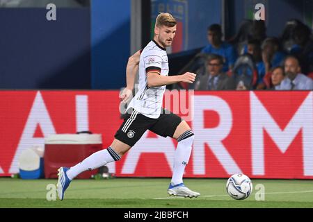 Bologne, Italie. 04th juin 2022. Timo WERNER (GER), action, simple action, image, découpe, Plan de corps complet, figure complète Soccer UEFA Nations League, groupe phase 1st match day Italie (ITA) - Allemagne (GER) 1-1, on 4 juin 2022, Renato Dall `Ara Stadium Bologne crédit: dpa/Alay Live News Banque D'Images