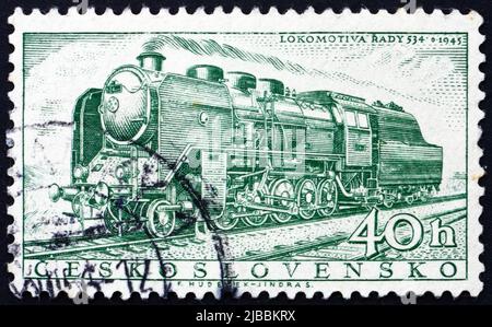 TCHÉCOSLOVAQUIE - VERS 1956: Un timbre imprimé en Tchécoslovaquie montre Steam Locomotive, 1945, vers 1956 Banque D'Images