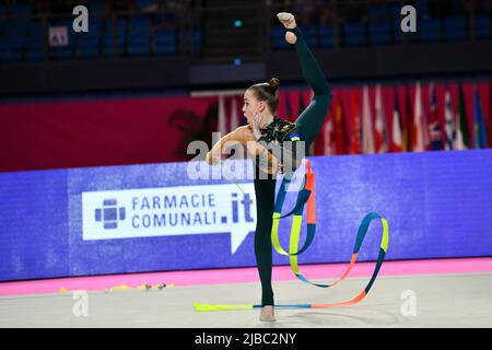 Melaniia Tur (UKR) pendant la coupe du monde de GYMNASTIQUE rythmique FIG 2022, gymnastique à Pesaro, Italie, 03 juin 2022 Banque D'Images