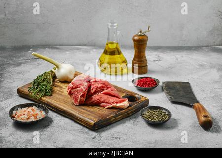 Section brute non cuite de jambe d'agneau, éboulette de la queue Banque D'Images