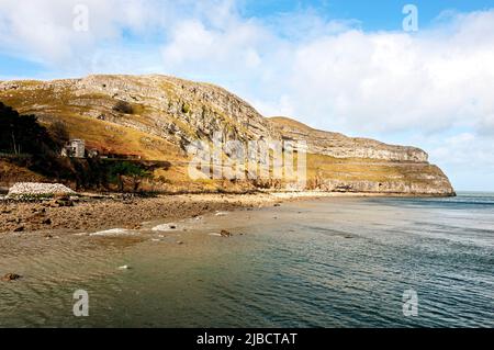 Le superbe promontoire de la Grande Orme (y Gogarth), qui se démène dans la mer d’Irlande, est l’une des attractions importantes de Llandudno avec une route sinueuse au sommet Banque D'Images