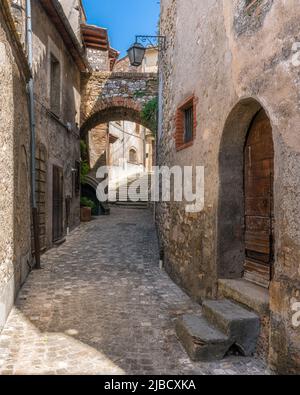 Calvi dell'Umbria, beau village de la province de Terni, Ombrie, Italie. Banque D'Images