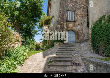 Calvi dell'Umbria, beau village de la province de Terni, Ombrie, Italie. Banque D'Images