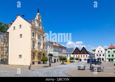 Namesti Míru, Česká Kamenice, Severni Cechy, Ceska republika / Ceska Kamenice Town, Bohême du Nord, République Tchèque Banque D'Images