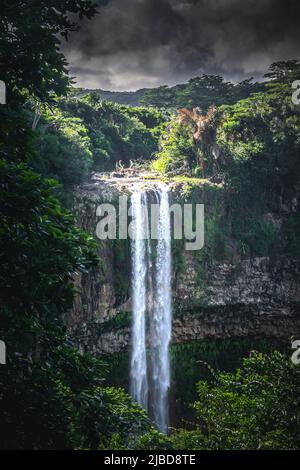 Chutes de Chamarel par mauvais temps, Maurice Banque D'Images