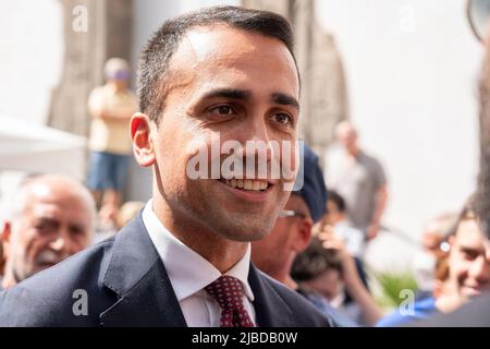 Somma Vesuviana, Naples, Italie. 05th juin 2022. Luigi Di Maio, Ministre des Affaires étrangères et de la coopération internationale, visite le 5 juin 2022 à Somma Vesuviana à l'occasion des élections locales. Crédit : Agence photo indépendante/Alamy Live News Banque D'Images