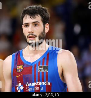 Sabadell, Barcelone, Espagne. 5th juin 2022. Barcelone Espagne 05.06.2022 Alex Abrines (FC Barcelone) regarde pendant le match semi-fin de la Ligue de basket-ball ACB entre le FC Barcelone et Joventut Badalona au Palau Blaugrana sur 05. Juin 2022 à Barcelone. (Image de crédit : © Xavi Urgeles/ZUMA Press Wire) Banque D'Images