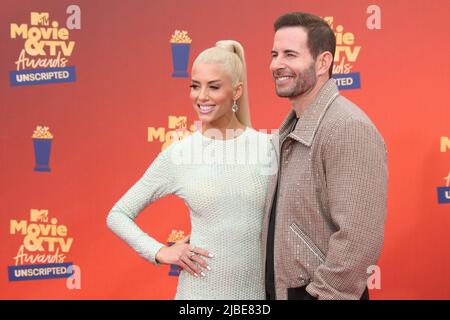 Santa Monica, États-Unis. 02nd juin 2022. Heather Rae El Moussa, Tarek El Moussa, assiste aux PRIX MTV film & TV 2022 : NON-ÉCRIT au Barker Hangar on 2 juin 2022 à Santa Monica, Californie. Photo: Crash/imageSPACE/Sipa USA crédit: SIPA USA/Alay Live News Banque D'Images