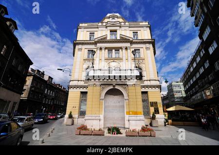 La flamme éternelle des victimes militaires et civiles de la Seconde Guerre mondiale à Sarajevo, en Bosnie-Herzégovine. Banque D'Images