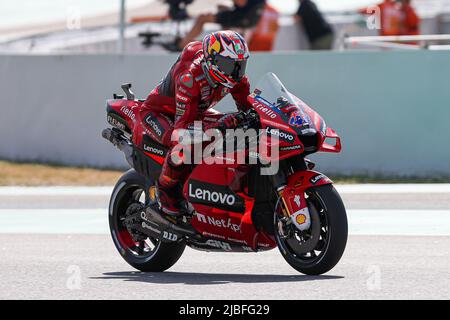 Jack Miller de l'Australie de Ducati Lenovo Team avec Ducati pendant la pratique libre MotoGP de Gran Premi Monster Energy de Catalunya sur le circuit de Banque D'Images