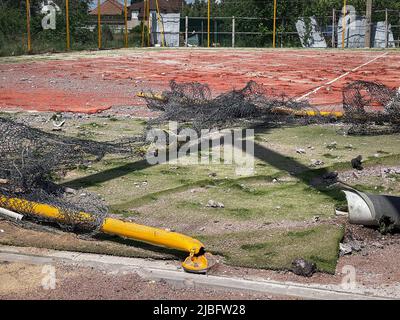 Détruit des bâtiments dans la région de Kiev après une attaque de l'armée russe. La guerre en Ukraine. Région de Kiev, Ukraine, mai 2022 Banque D'Images