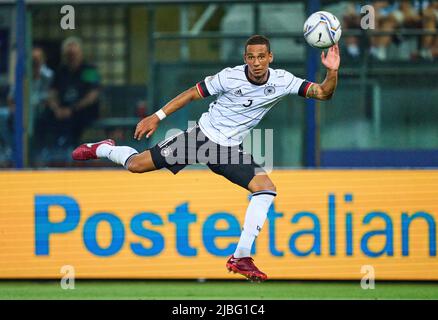 Thilo Kehrer, DFB 5 en action dans la Ligue des Nations de l'UEFA 2022 Match ITALIE - ALLEMAGNE 1-1 en saison 2022/2023 le 04 juin 2022 à Bologne, Italie. © Peter Schatz / Alamy Live News Banque D'Images