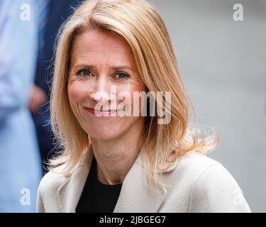 Downing Street, Londres, Royaume-Uni. 05th juin 2022. Kaja Kallas, Premier ministre estonien, quitte le 10 Downing Street après avoir rencontré le PM Boris Johnson. Le Premier ministre britannique Boris Johnson n’est pas venu à la porte pour saluer Kallas avec une poignée de main comme d’habitude, et elle est également sortie seule. C'est le jour où un vote de défiance envers le premier ministre aura lieu plus tard aujourd'hui. Credit: Imagetraceur/Alamy Live News Banque D'Images