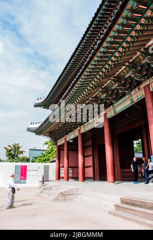 Changdeokgung, Séoul, Corée - 18 septembre 2018 : palais de Changdeokgung. C'est l'un des cinq grands palais construits par les rois de la dynastie Joseon. Banque D'Images