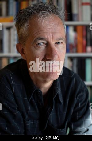 Geoff Dyer à Venise, Californie, le 21st avril 2022 pic © Dan Tuffs 2022 Banque D'Images