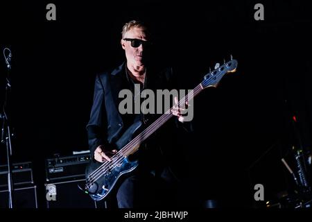 Le groupe de rock anglais Bauhaus en concert à Alcatraz, Milan, Italie, sur 6 juin 2022. Un des pionniers du rock gothique, Bauhaus était connu pour son image sombre et son sombre, bien qu'ils aient mélangé de nombreux genres, y compris le dub, le glam rock, la psychédélie et le funk. Banque D'Images