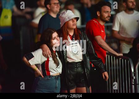 Les supporters du Fanzone 4TheFans de Manchester regardent la finale de l'Euro 2020 entre l'Angleterre et l'Italie. Avec: Atmosphère où: Manchester, Royaume-Uni quand: 11 Jul 2021 crédit: Graham Finney/WENN Banque D'Images