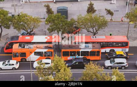 Bus Transantiago à Las Condes, Santiago, Chili Banque D'Images