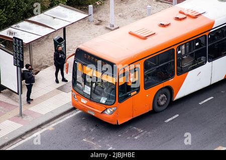 Bus de transit Transantiago à Las Condes, exploité par Express à Santiago, au Chili Banque D'Images