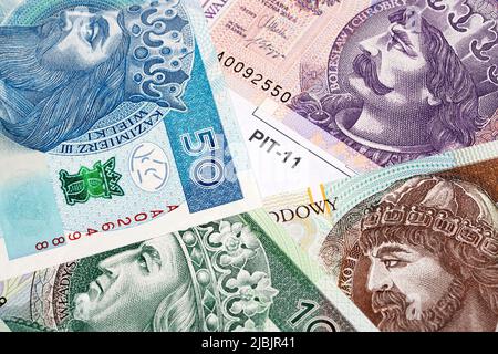 Pologne déclaration de revenus dokuments avec argent - Zloty Banque D'Images