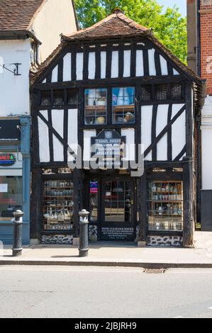 Boutique d'antiquités et de collection Tudor House, Duke Street, Henley-on-Thames, Oxfordshire, Angleterre Banque D'Images