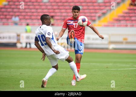 SAN JOSÉ, Costa Rica: Le milieu de terrain du Costa rica Eltsine Tejeda en action pendant à la victoire du Costa Rica de 2-0 sur la Martinique sur 5 juin 2022. Un premier- Banque D'Images