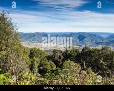 Giro Valley et parc national de Woko depuis Carsons Pioneer Lookout Thunderonbolts Way, Mares Run, Nouvelle-Galles du Sud Banque D'Images