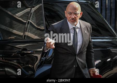 Westminster, Londres, Royaume-Uni. 07th juin 2022. Nadhim Zahawi, député, secrétaire d'État à l'éducation. Les ministres assistent à la réunion hebdomadaire du Cabinet au 10 Downing Street, à la suite du vote de confiance à l'égard de Boris Johnson hier. Credit: Imagetraceur/Alamy Live News Banque D'Images