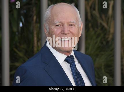 Los Angeles, États-Unis. 06th juin 2022. Frank Marshall arrive à la première DOMINION DU MONDE JURASSIQUE d'Universal Pictures qui s'est tenue au TCL Chinese Theatre, lundi, ?6 juin 2022. (Photo par Sthanlee B. Mirador/Sipa USA) crédit: SIPA USA/Alay Live News Banque D'Images