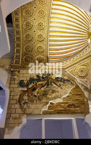 L'église Santa María la Blanca, la synagogue principale du quartier juif de Tolède, en Espagne. Banque D'Images