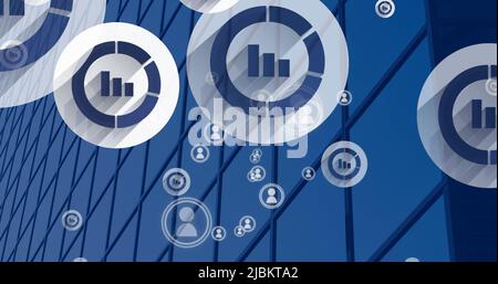 Image d'un réseau de connexions avec des icônes sur le paysage urbain Banque D'Images