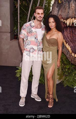 Hollywood, env. 06th juin 2022. (G-D) Matt Pokora et Christina Milian assistent à la première de Los Angeles de Universal Pictures 'Jurassic World Dominion' au TCL Chinese Theatre on 06 juin 2022 à Hollywood, Californie. Crédit : Jeffrey Mayer/JTM photos/Media Punch/Alay Live News Banque D'Images