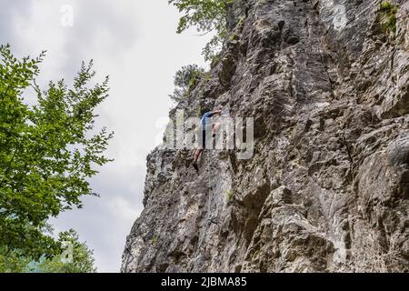 Italie Veneto Monte Grappa - Valle Santa Felicita - escalade - Pilastro della Felicità - via 'Gio' Banque D'Images