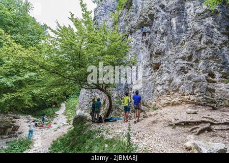 Italie Veneto Monte Grappa - Valle Santa Felicita - escalade - Pilastro della Felicità - via 'Gio' Banque D'Images
