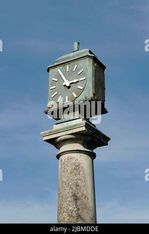 L'horloge de Bamford sur la promenade d'Arnside Cumbria Royaume-Uni Banque D'Images