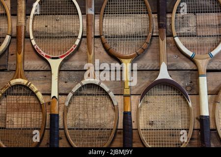 Ancienne raquette tennis vintage sydney iemetty made in France - Collection
