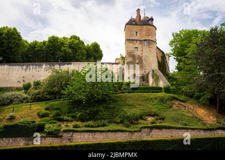 Château de Montargis (Château de Montargis). Montargis se trouve sur les deux rives du Loing et du canal de Briare, dans la région du Gâtinais. France. Banque D'Images