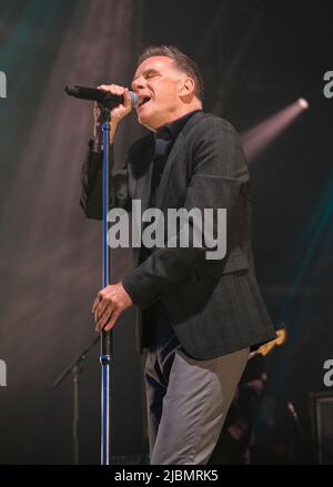 Ricky Ross, de Deacon Blue, se présentant au festival Wychwood, Cheltenham, Royaume-Uni, 5 juin 2022 Banque D'Images