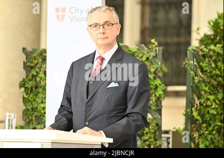 Vienne, Autriche. 7th juin 2022. Briefing du maire sur les médias classement de la transparence des 80 villes et municipalités autrichiennes les plus peuplées. La photo montre Alexander Picker, vice-président de Transparency International Autriche Banque D'Images