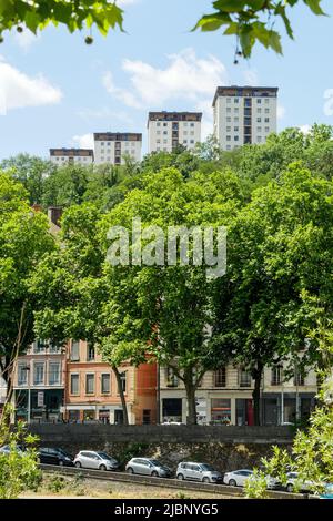 Appartements étonnants situés le long de la montée de l'observance, Lyon, département du Rhône, RÉGION DE L'AURA, France Banque D'Images